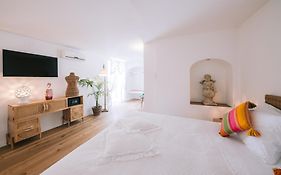 Villa Mary Suites